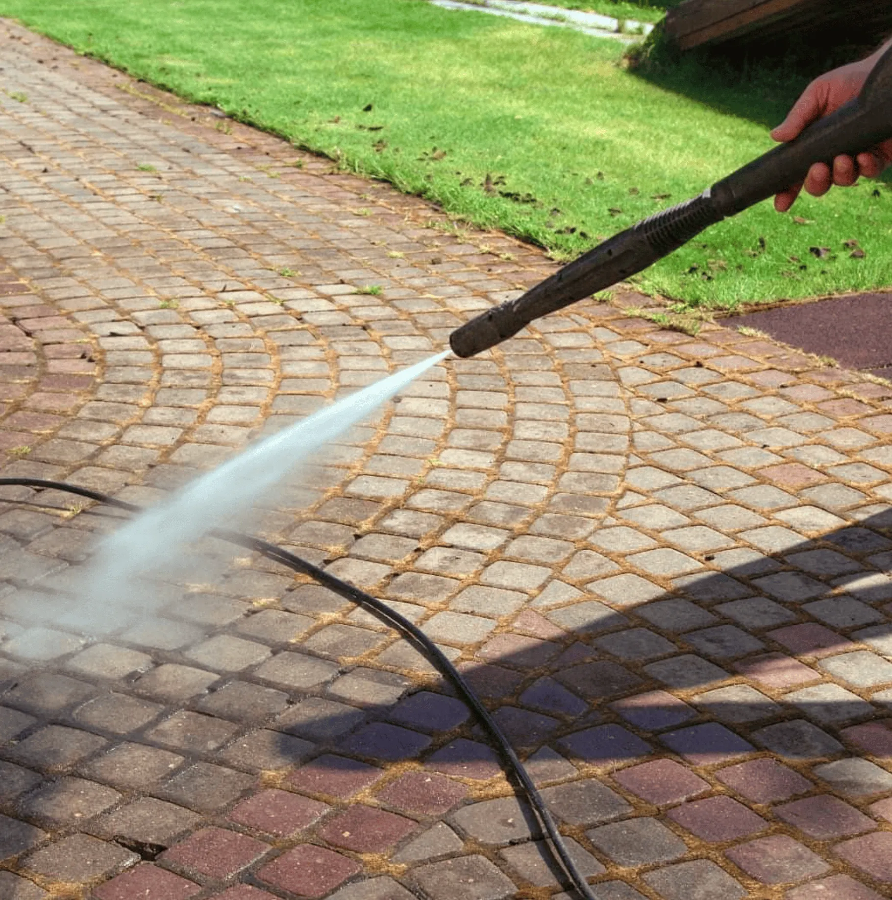 Pressure Cleaning and Power Washing: What’s the Difference?